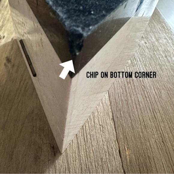 Friends & Co Marble Triangular Shaped Trinket Box Two Toned Made In Philippines - Picture 6 of 9